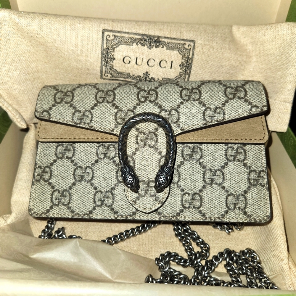 Gucci Dionysus GG super mini bag 